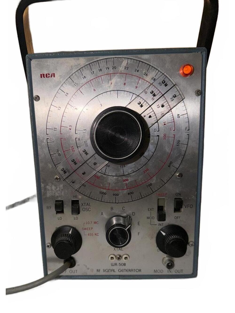 Vintage RCA Signal Generator Model UR 508 Untested